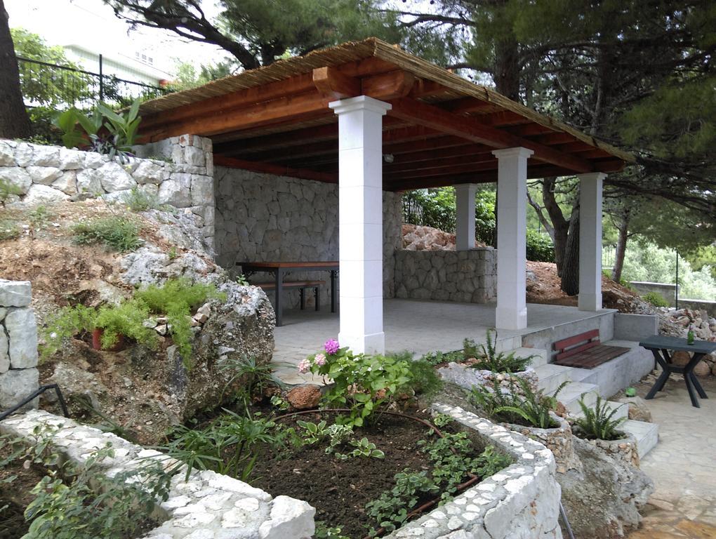 Apartments Vila Oksana Mimice Exterior photo